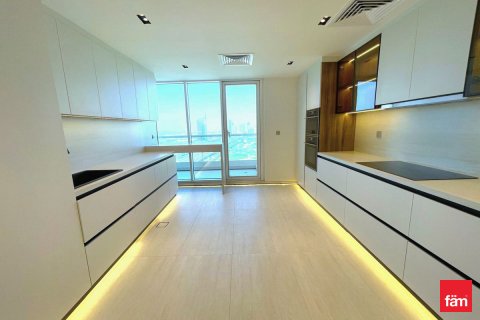Apartamento para arrendamento em Dubai, EAU 3 quartos, 264.7 m2 № 710815 - foto 6