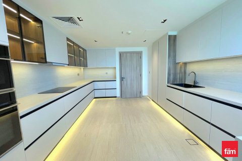 Apartamento para arrendamento em Dubai, EAU 3 quartos, 264.7 m2 № 710815 - foto 8