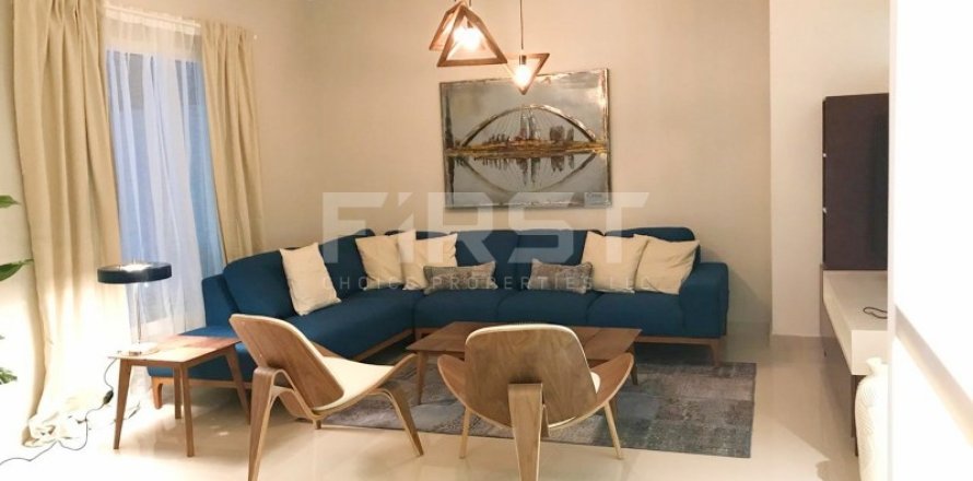 Villa a Al Reef, Abu Dhabi, EAU 3 camere da letto, 232.3 mq. № 715477