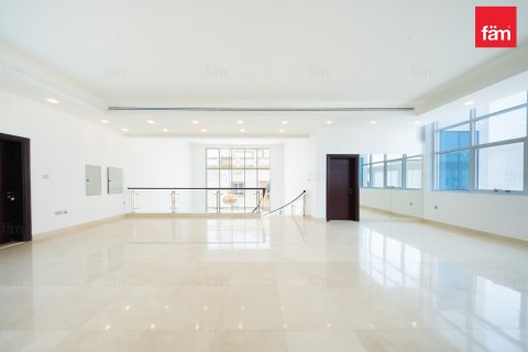 Vilă de închiriat în Al Barsha, Dubai, EAU 5 dormitoare, 979.2 mp. №726646 - poză 8
