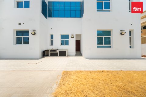 Vilă de închiriat în Al Barsha, Dubai, EAU 5 dormitoare, 979.2 mp. №726646 - poză 14