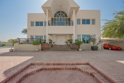 Vilë në Al Safa, Dubai, Emiratet e Bashkuara Arabe 4 dhoma gjumi, 2317.93 m2. № 748972