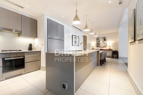 Apartmen di Downtown Dubai (Downtown Burj Dubai), Dubai, UAE 2 bilik tidur, 129.04 meter persegi № 765530 - foto 7
