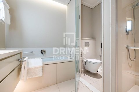 Apartmen di Downtown Dubai (Downtown Burj Dubai), Dubai, UAE 2 bilik tidur, 129.04 meter persegi № 765530 - foto 14