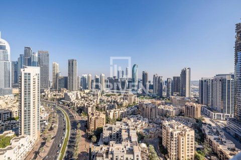 Apartmen di Downtown Dubai (Downtown Burj Dubai), Dubai, UAE 2 bilik tidur, 129.04 meter persegi № 765530 - foto 17