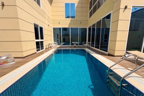 Huvila Al Barsha, Dubai, Arabiemiraatit 5 makuuhuonetta, 540 m2 № 758462
