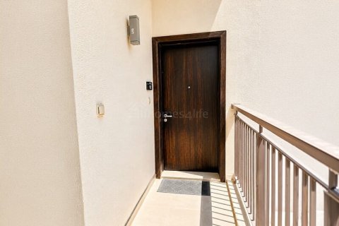 Lägenhet till försäljning i Dubai, UAE 2 sovrum, 108 kvm Nr. 726133 - fotografi 14