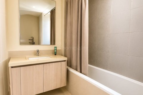 Lägenhet till försäljning i Dubai, UAE 2 sovrum, 108 kvm Nr. 726133 - fotografi 5