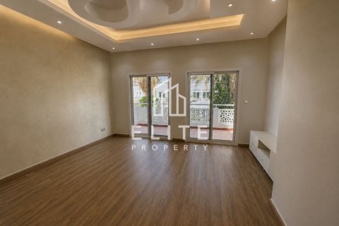 Vila u Meadows, Dubai, UAE 4 spavaćih soba, 332 m2 Br. 741369 - fotografija 11