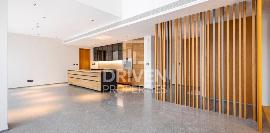 Διαμέρισμα σε City Walk, Dubai, ΗΑΕ 4 υπνοδωμάτια, 294.41 τ.μ. Αρ. 761992