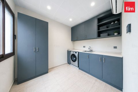 Vilă de închiriat în Al Barsha, Dubai, EAU 5 dormitoare, 1277.9 mp.  №752194 - poză 29