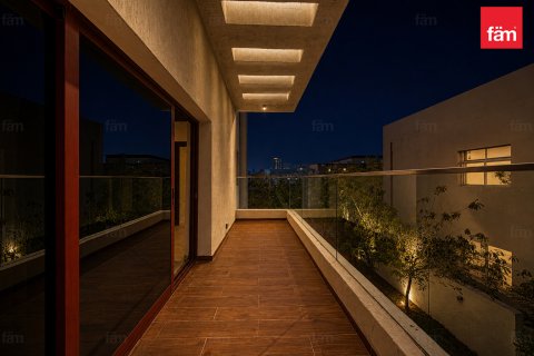 Vilă de închiriat în Al Barsha, Dubai, EAU 5 dormitoare, 1277.9 mp.  №752194 - poză 14