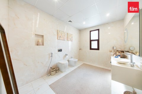 Vilă de închiriat în Al Barsha, Dubai, EAU 5 dormitoare, 1277.9 mp.  №752194 - poză 11