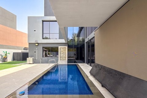 Villa till försäljning i Tilal City, Sharjah, UAE 5 sovrum, 626.49 kvm Nr. 759760 - fotografi 23