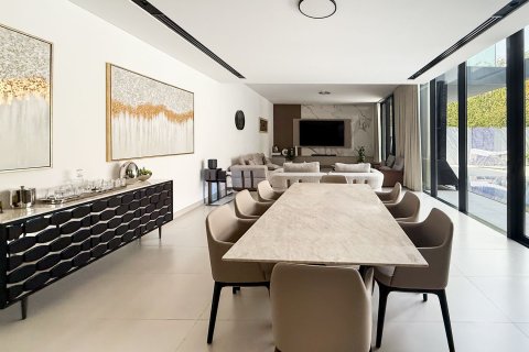 Villa till försäljning i Tilal City, Sharjah, UAE 5 sovrum, 626.49 kvm Nr. 759760 - fotografi 6