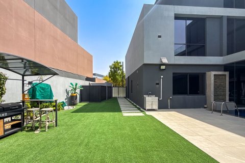 Villa till försäljning i Tilal City, Sharjah, UAE 5 sovrum, 626.49 kvm Nr. 759760 - fotografi 24
