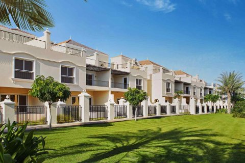 Proyecto de desarrollo BAYTI en Al Hamra Village, Ras Al Khaimah, EAU № 244440