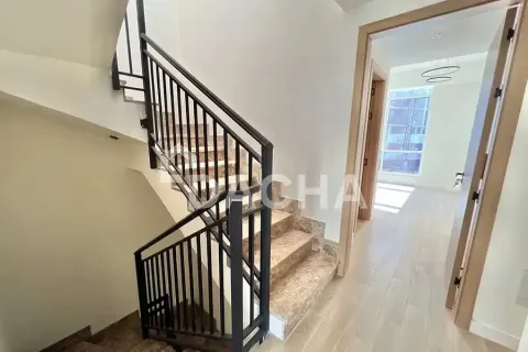 Kamienica na sprzedaż w Dubai Investment Park, Dubai, ZEA 4 sypialnie, 78 mkw., nr 713638 - zdjęcie 6