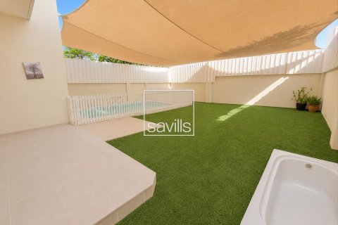 Villa à Al Reef, Abu Dhabi, EAU: 5 chambres, 273.32 m2 № 766883