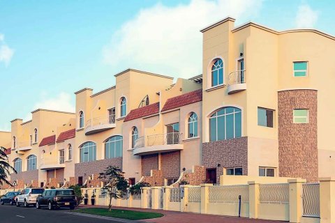 Udviklingsprojekt WESTAR LES CASTELETS i Jumeirah Village Circle, Dubai, UAE № 293986