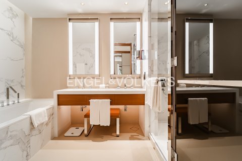Apartamento en venta en Downtown Dubai (Downtown Burj Dubai), Dubai, EAU 3 dormitorios, 146 m2 № 696344 - foto 21