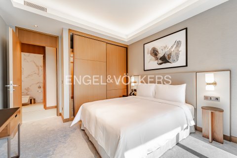 Apartamento en venta en Downtown Dubai (Downtown Burj Dubai), Dubai, EAU 3 dormitorios, 146 m2 № 696344 - foto 13