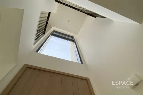 Kamienica na sprzedaż w Mudon, Dubai, ZEA 4 sypialnie, 237 mkw., nr 661103 - zdjęcie 4