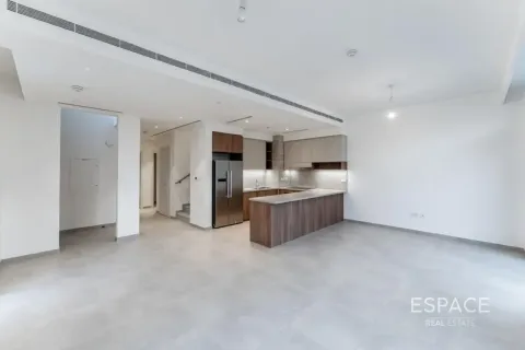 Kamienica na sprzedaż w Mudon, Dubai, ZEA 4 sypialnie, 237 mkw., nr 661103 - zdjęcie 2