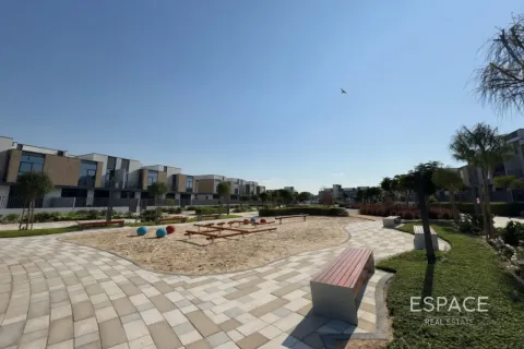 Kamienica na sprzedaż w Mudon, Dubai, ZEA 4 sypialnie, 237 mkw., nr 661103 - zdjęcie 17