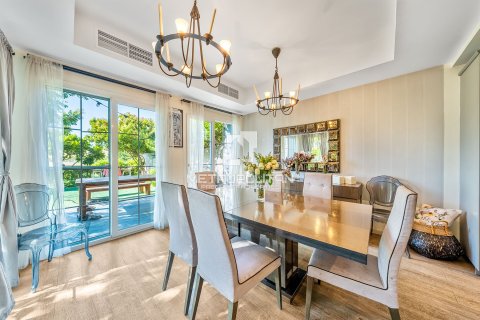 Vila v The Springs, Dubai, SAE 3 spálne, 282 m2 č. 664063 - Fotografia 16