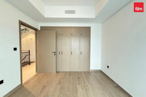 Villa in Dubai, UAE 4 bedrooms, 144 sq.m. № 769265 - photo 10