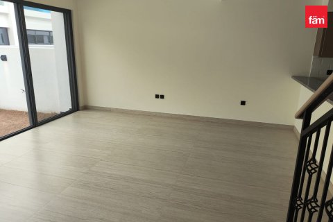 Villa in Dubai, UAE 4 bedrooms, 144 sq.m. № 769265 - photo 4