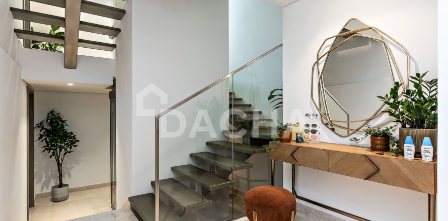 آپارتمان در Business Bay، Dubai ، امارات متحده عربی 4 خوابه ، 311 متر مربع.  شماره 707185