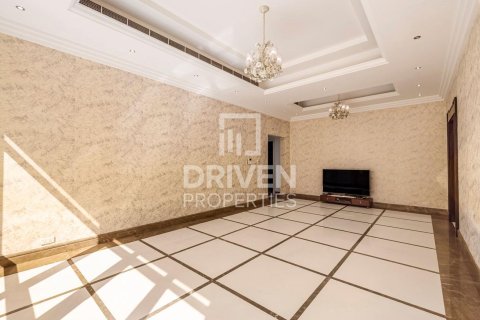 Vila di Nadd Al Sheba, Dubai, UAE 6 bilik tidur, 1858.06 meter persegi № 757174 - foto 8