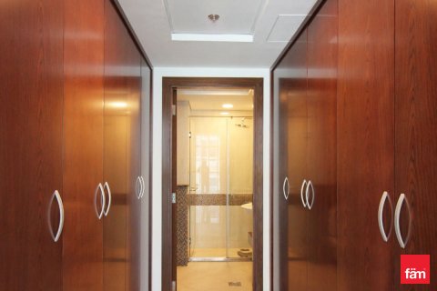 Appartement te koop in Dubai, VAE 1 slaapkamer, 86.9 vr.m., nr 728139 - foto 10