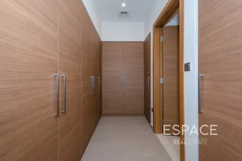 Villa te huur in Dubai Hills Estate, Dubai, VAE 5 slaapkamers, 398 vr.m., nr 738484 - foto 11