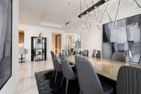 Apartman u Downtown Dubai (Downtown Burj Dubai), UAE 4 spavaćih soba, 361.49 m2 Br. 765281 - fotografija 22