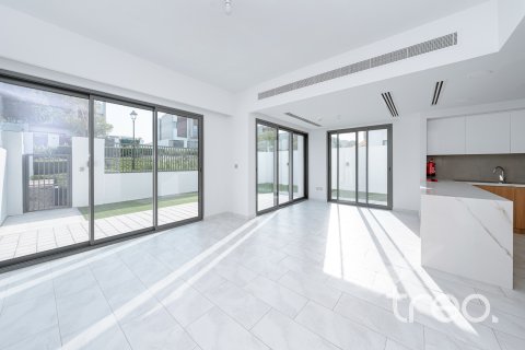 Σπίτι σε Dubai Land, Dubai, ΗΑΕ 4 υπνοδωμάτια, 215.91 τ.μ. Αρ. 733235 - φωτογραφία 2