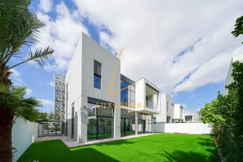 Villa te huur in Al Furjan, Dubai, VAE 5 slaapkamers, 570 vr.m., nr 715251 - foto 9