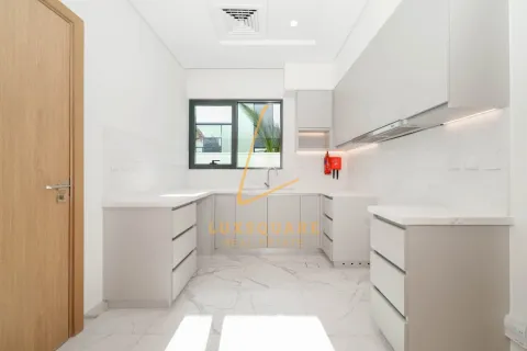 Villa te huur in Al Furjan, Dubai, VAE 5 slaapkamers, 570 vr.m., nr 715251 - foto 8