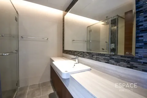 Apartment in IMPERIAL AVENUE in Downtown Dubai (Downtown Burj Dubai), UAE 2 bedrooms, 139 sq.m. № 738494 - photo 8