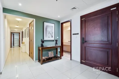 Apartman u EMIRATES CROWN u Dubai Marina, UAE 2 spavaćih soba, 229 m2 Br. 738493 - fotografija 5