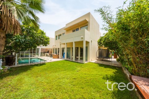 Villa in Arabian Ranches, Dubai, UAE 4 bedrooms, 334.45 sq.m. № 739202