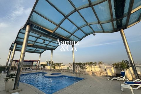 Apartmen di Jumeirah Lake Towers, Dubai, UAE 1 bilik tidur, 86 meter persegi № 760385 - foto 10
