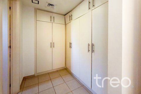 Vila v Meadows, Dubai, SAE 5 ložnice, 604.98 m² Č.: 755476 - fotografie 10