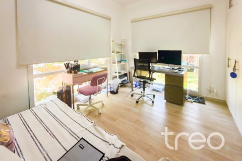 Vila v Meadows, Dubai, SAE 5 ložnice, 604.98 m² Č.: 755476 - fotografie 14