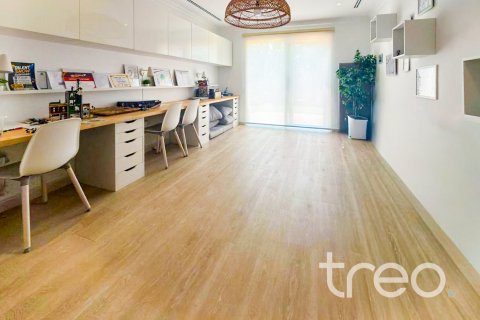 Vila v Meadows, Dubai, SAE 5 ložnice, 604.98 m² Č.: 755476 - fotografie 17