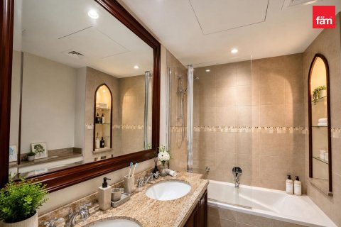 Appartamento in vendita a Old Town, Dubai, EAU 2 camere da letto, 131.7 mq. № 725929 - foto 15