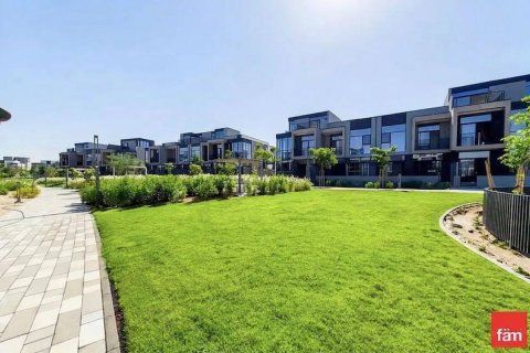 Вилла Дубай, БАӘ-да 3 жатын бөлмелер, 180.7 м² № 754792