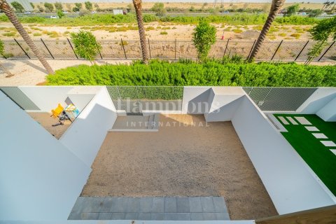 Villa te huur in Arabian Ranches 3, Dubai, VAE 3 slaapkamers, 144.83577700 vr.m., nr 763690 - foto 8